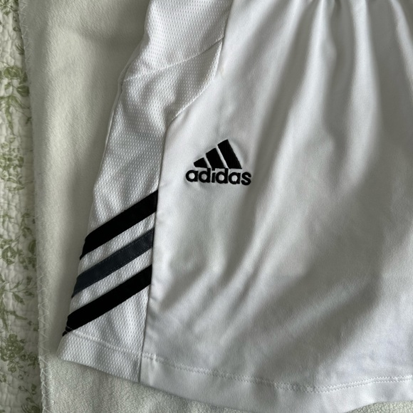 Adidas Skort Size Small - Picture 4 of 6